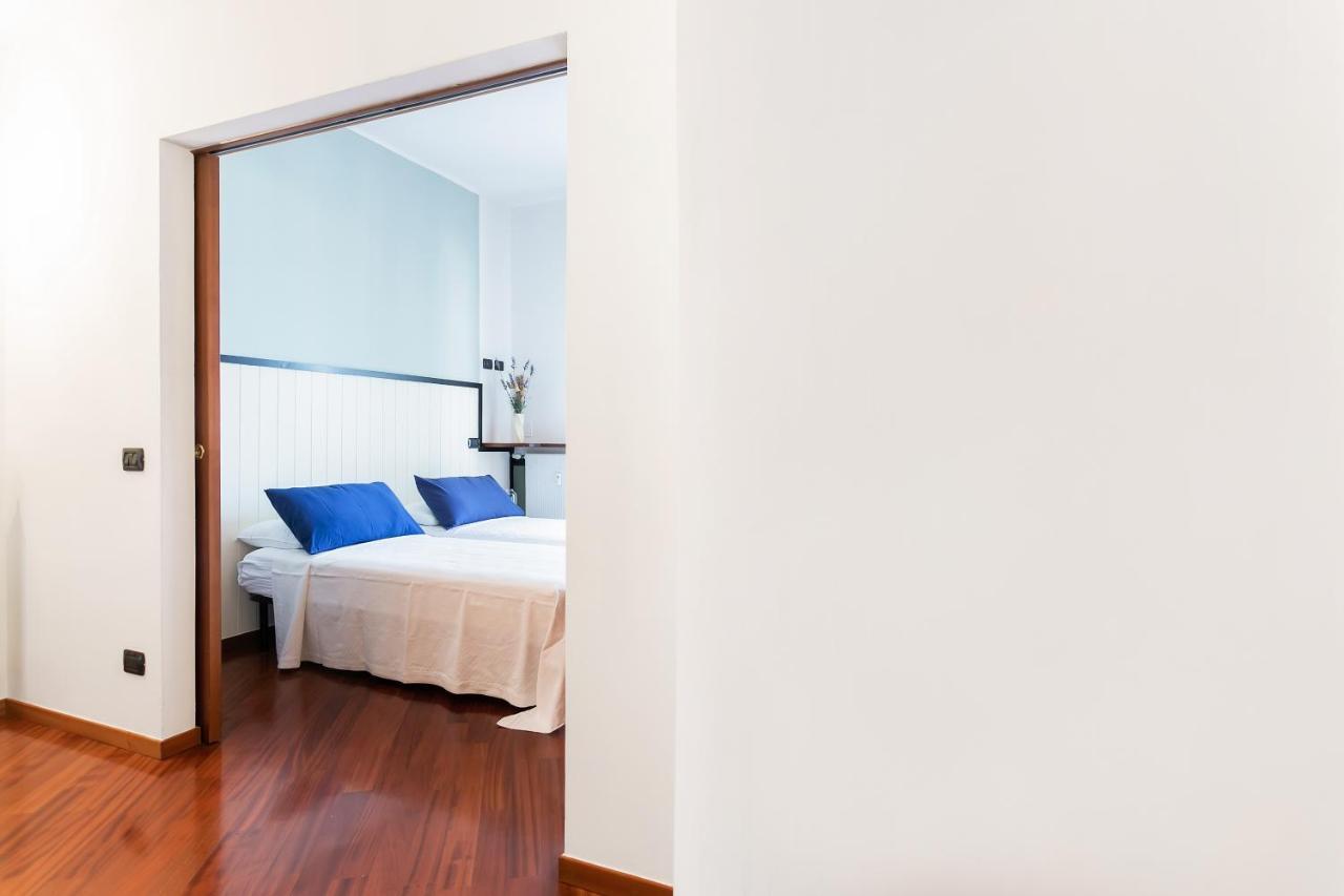 Santa Chiara Apartment By MyhomeinΌπως Εξωτερικό φωτογραφία