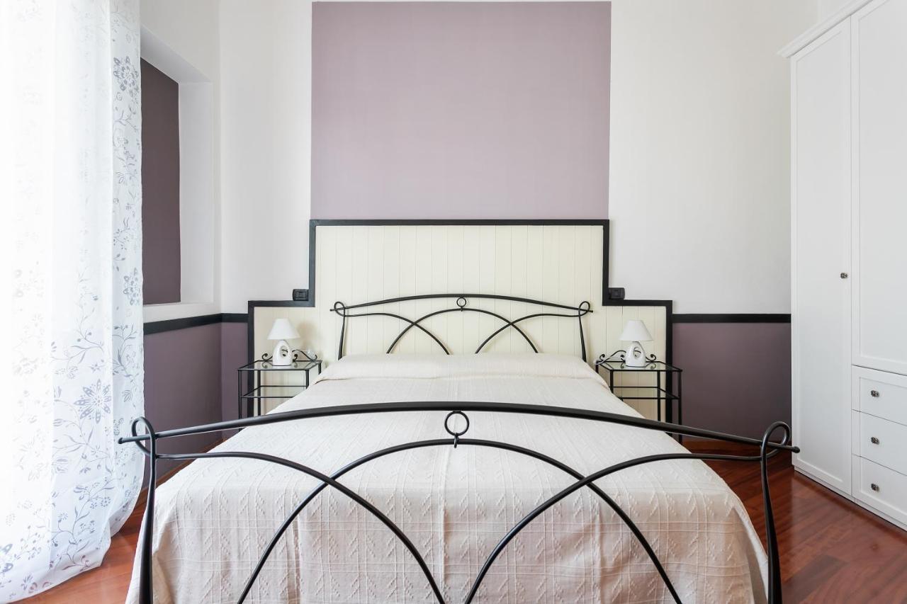 Santa Chiara Apartment By MyhomeinΌπως Εξωτερικό φωτογραφία