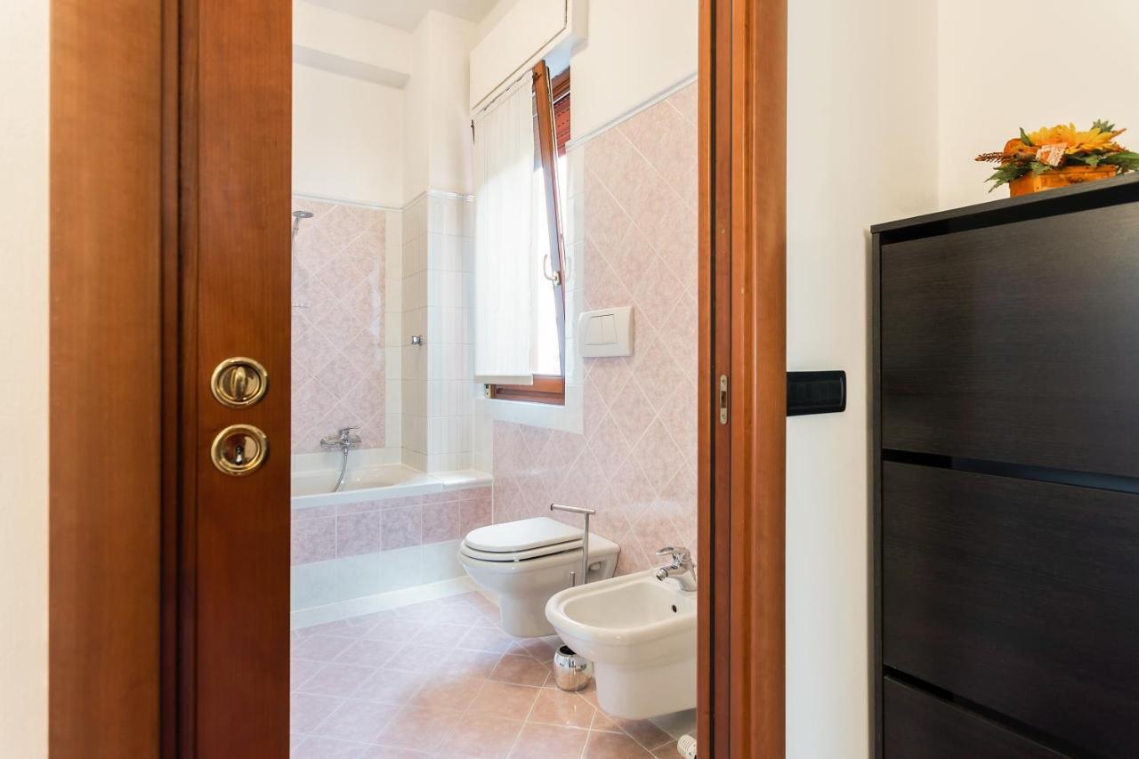 Santa Chiara Apartment By MyhomeinΌπως Εξωτερικό φωτογραφία