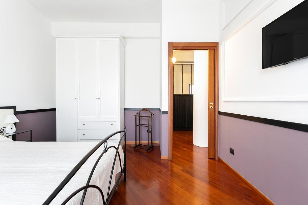 Santa Chiara Apartment By MyhomeinΌπως Εξωτερικό φωτογραφία